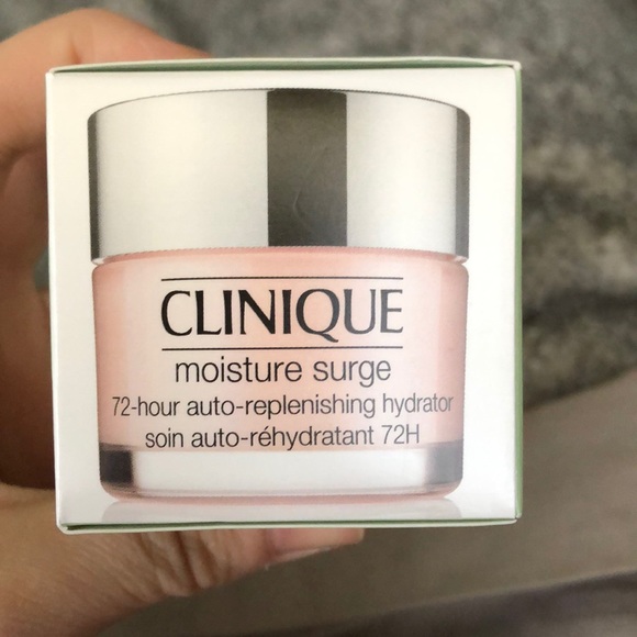 Clinique Moisture Surge72-hour hydrator - Picture 2 of 4